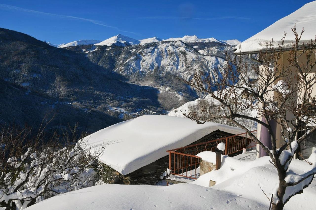 Logement Renove Avec Vue Panoramique La Saussaz Экстерьер фото